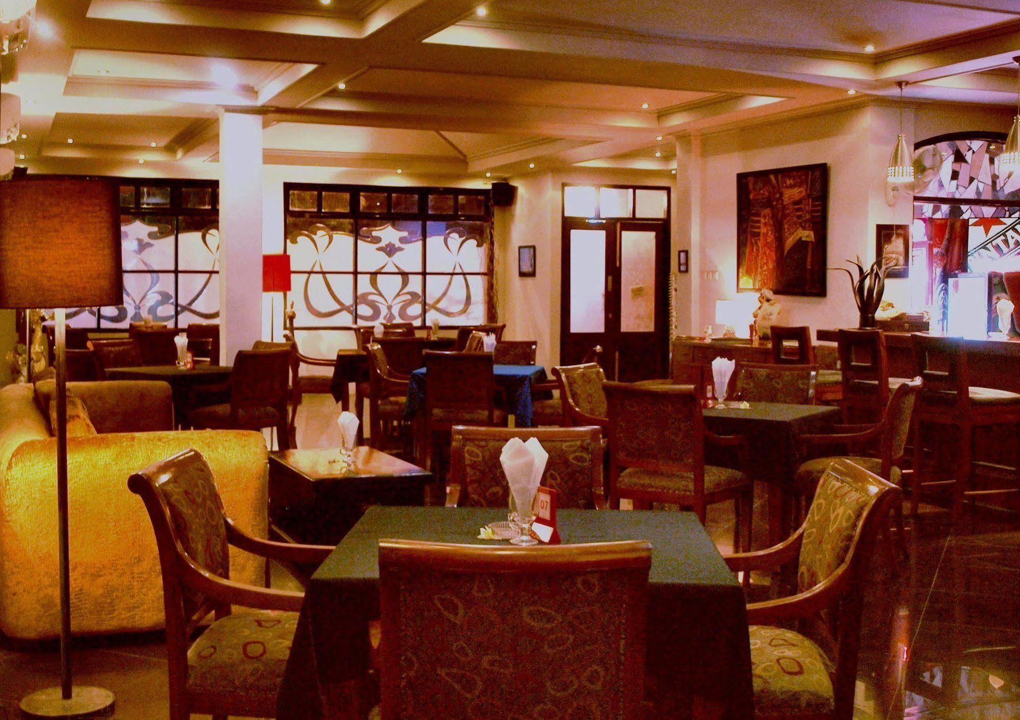The Gecho Inn Town Jepara Buitenkant foto